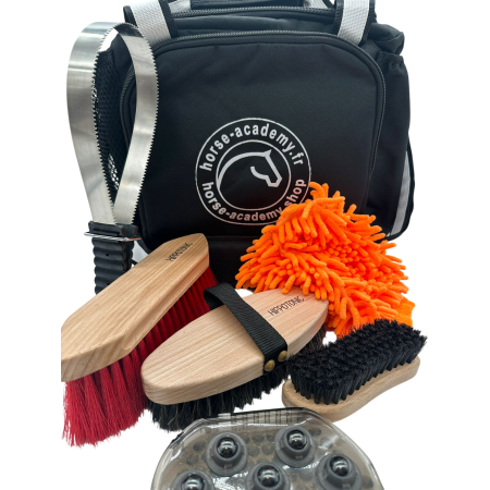 Zoom sur les brosses de finition du set de pansage Ultra