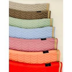 7 coloris de tapis de dressage Softy  Equithème