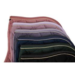 Zoom sur les bordures de 6 coloris de tapis de dressage Luxor Lamicell