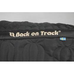 Zoom sur le tapis de dressage Deep nights noir