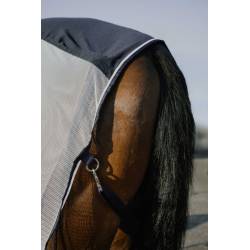 Zoom sur la sangle arrière de la chemise Flycool Equithème
