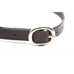 Zoom sur la boucle de la courroies d'éperon cuir de buffle Protanner marron