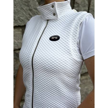 Zoom sur le haut du gilet sans manche Blanc GPA