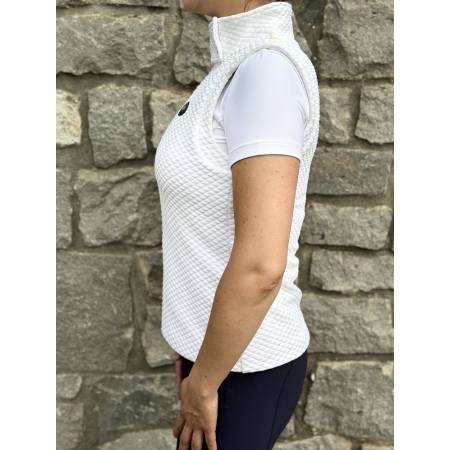 Gilet sans manche Blanc GPA porté vue de profil